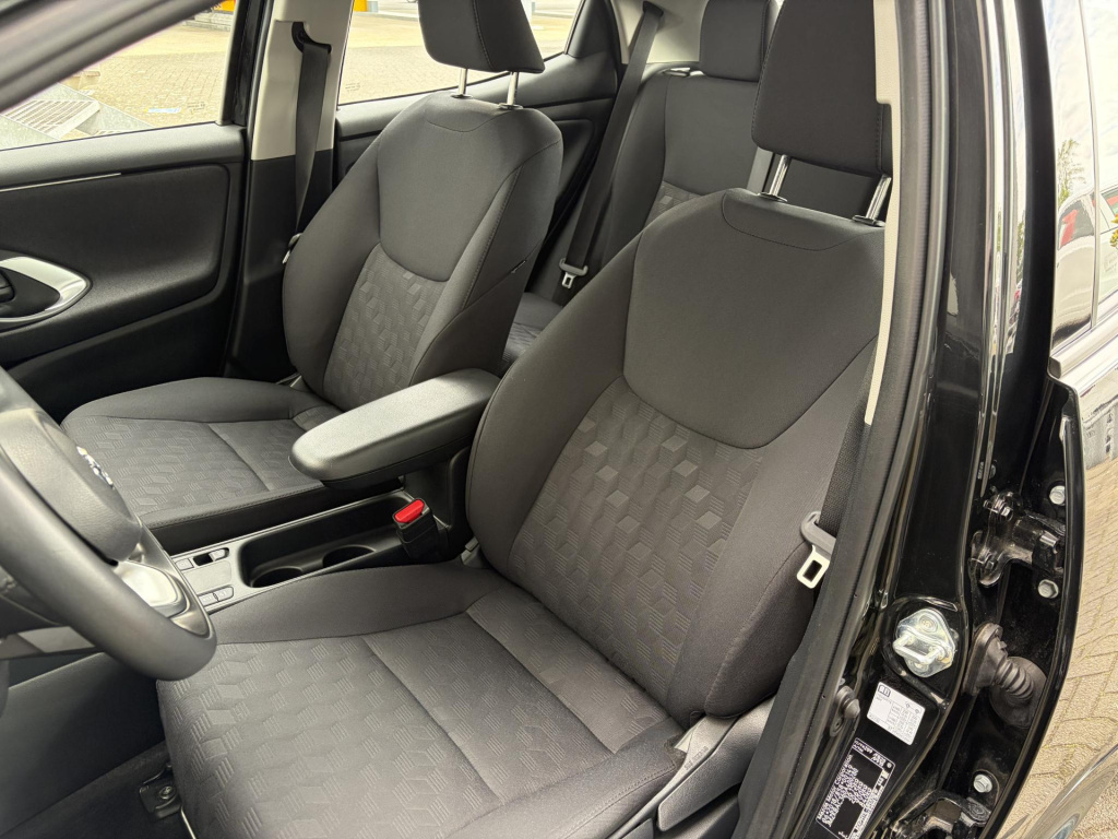Mazda 2 Hybrid