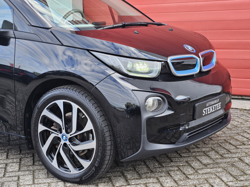 BMW I3