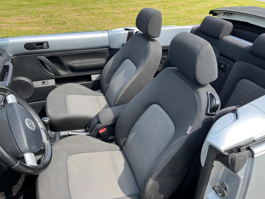 Volkswagen New Beetle