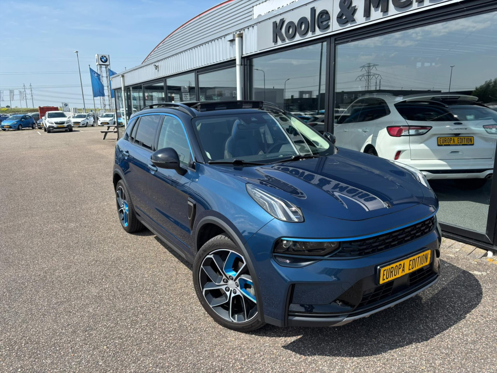 Lynk & Co 01