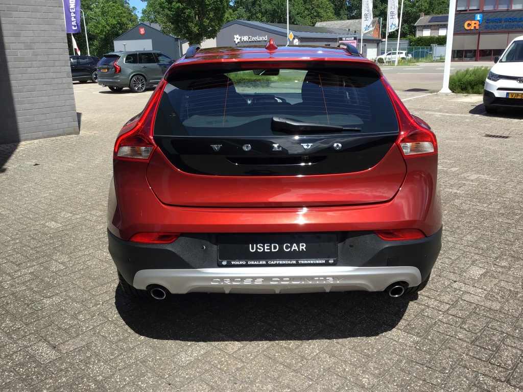 Volvo V40