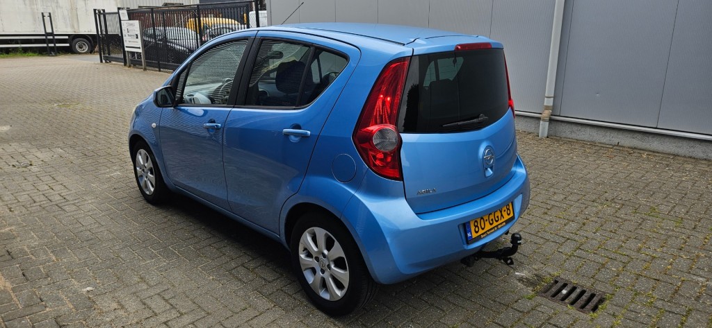 Opel Agila