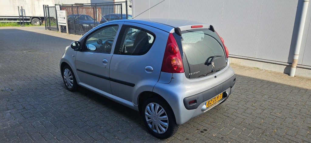 Peugeot 107