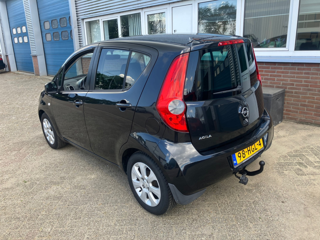 Opel Agila