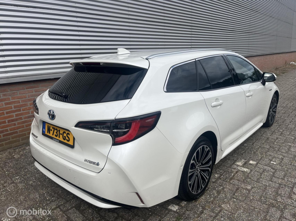 Toyota Corolla Touring Sports