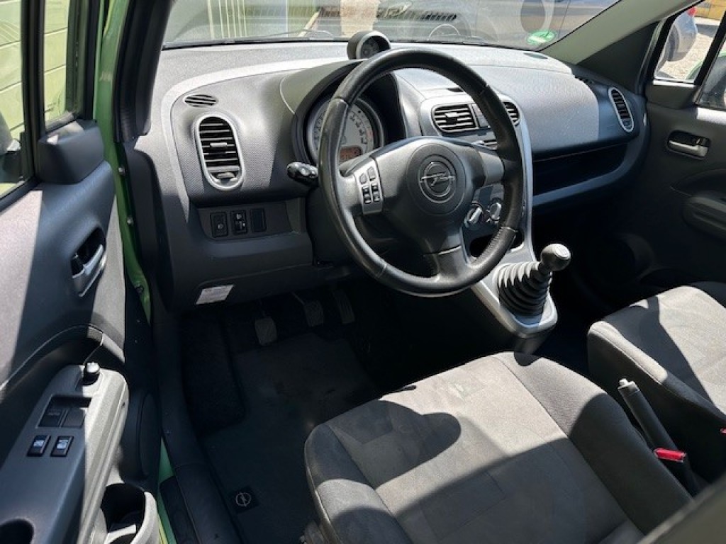 Opel Agila