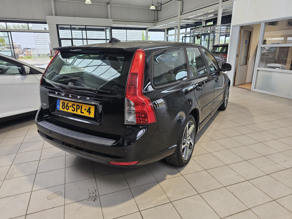 Volvo V50