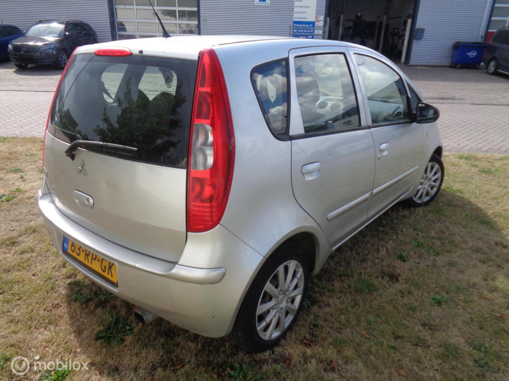 Mitsubishi Colt