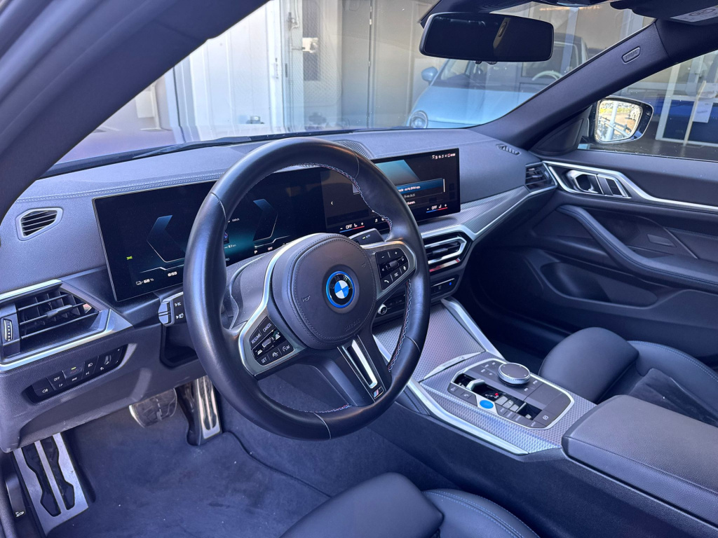 BMW I4