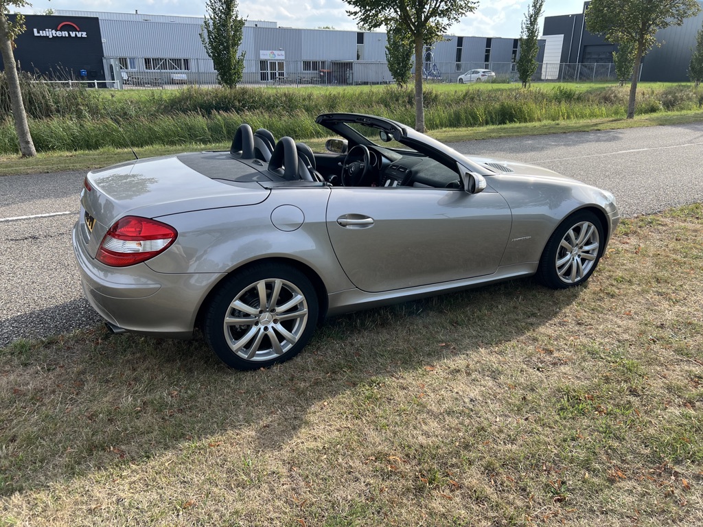 Mercedes-Benz SLK