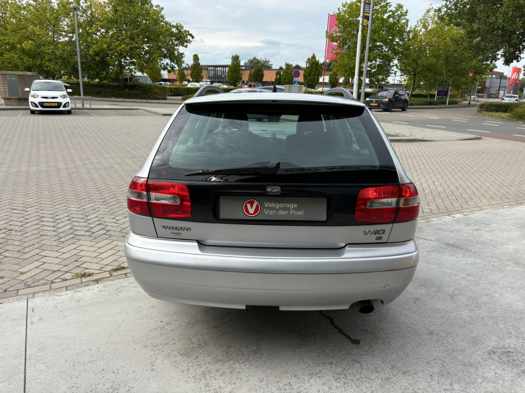 Volvo V40