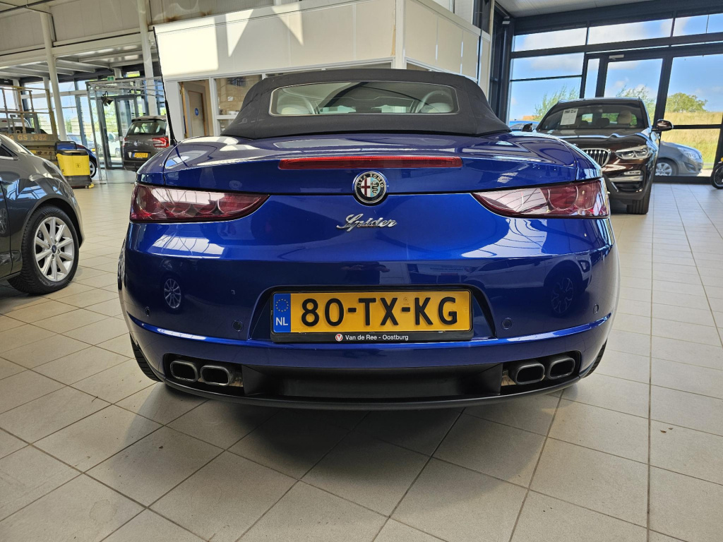 Alfa Romeo Spider
