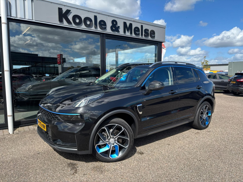 Lynk & Co 01