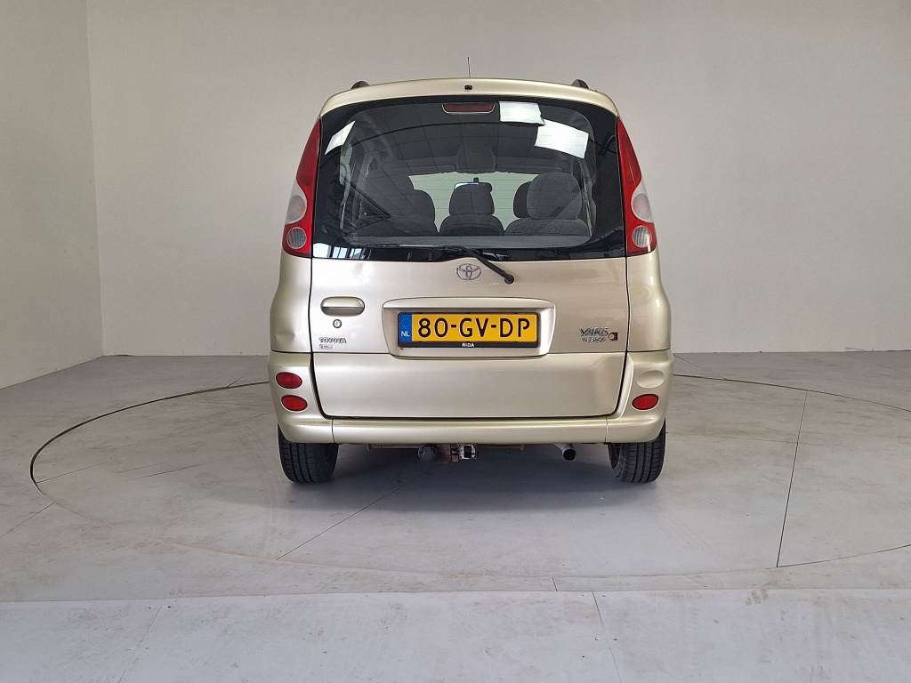 Toyota Yaris Verso