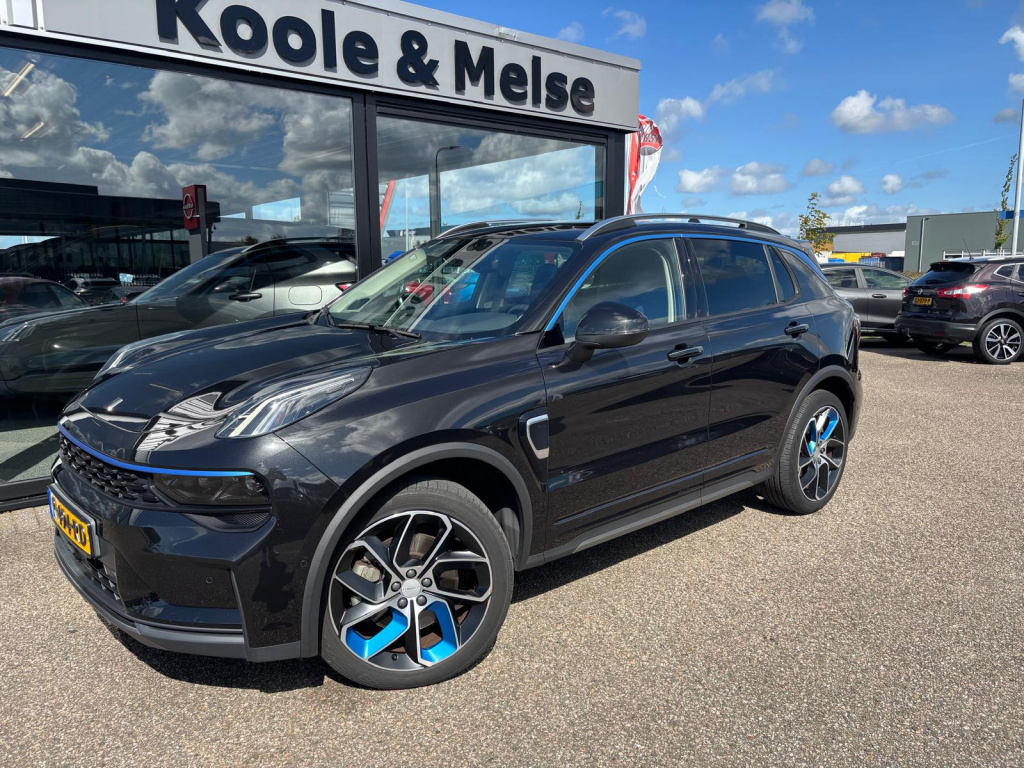 Lynk & Co 01