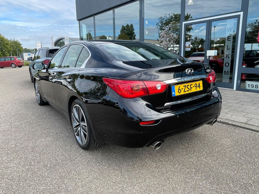 Infiniti Q50