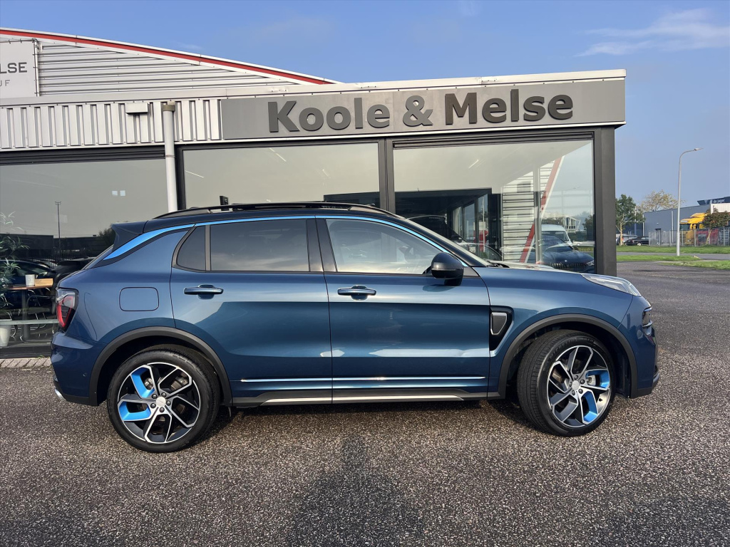 Lynk & Co 01