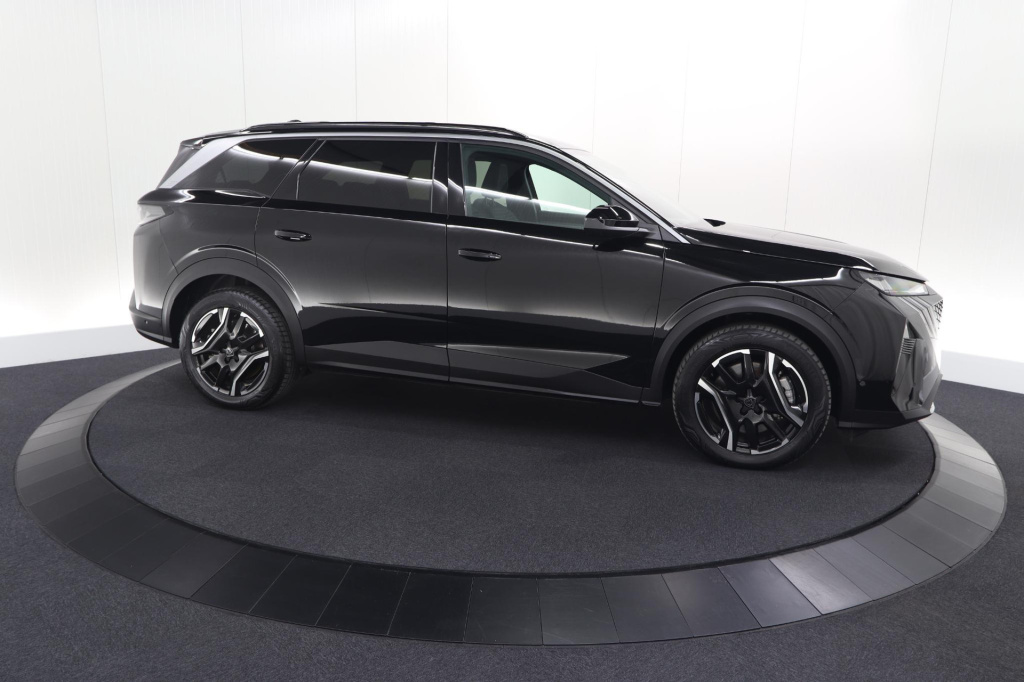 Peugeot E-5008