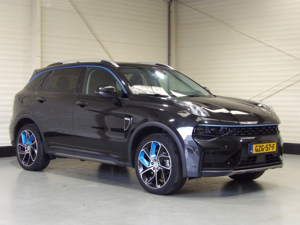 Lynk & Co 01