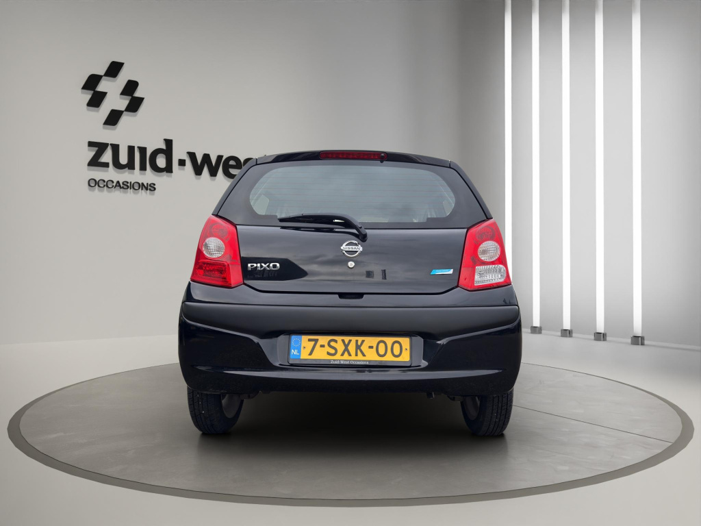 Nissan Pixo