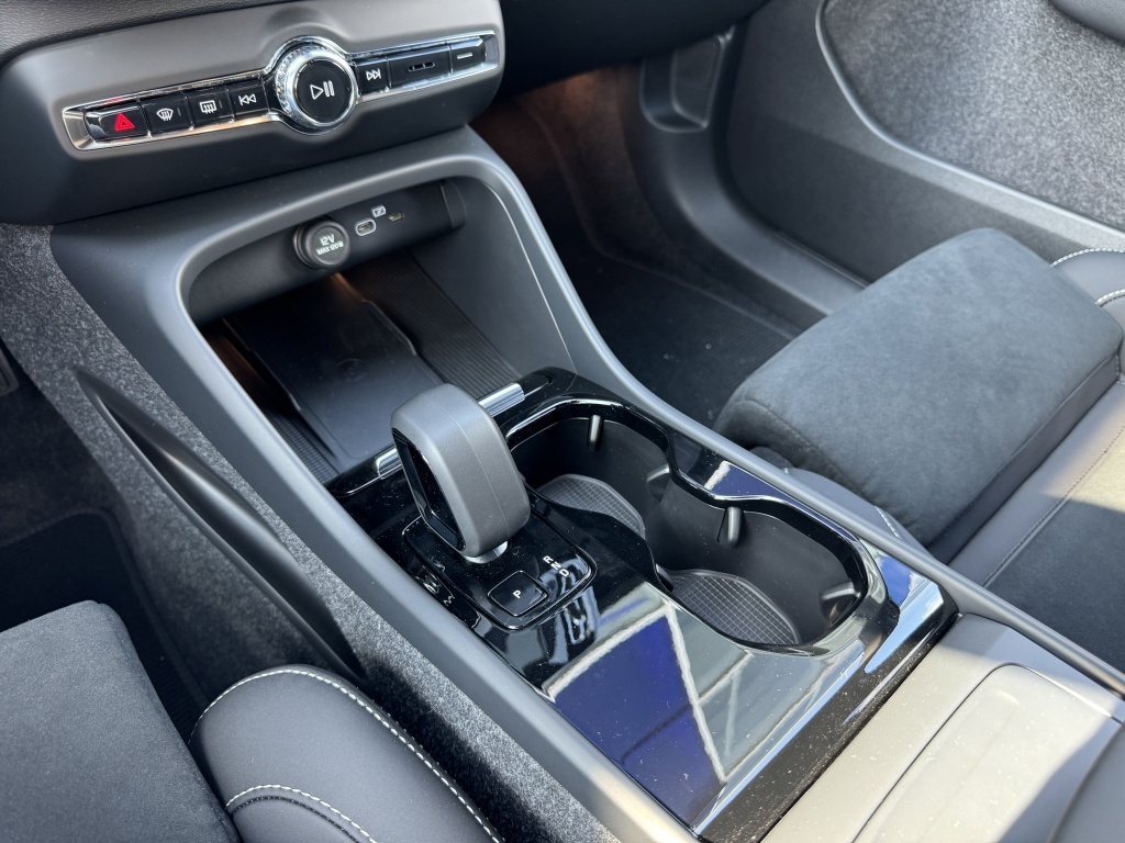Volvo Ex40