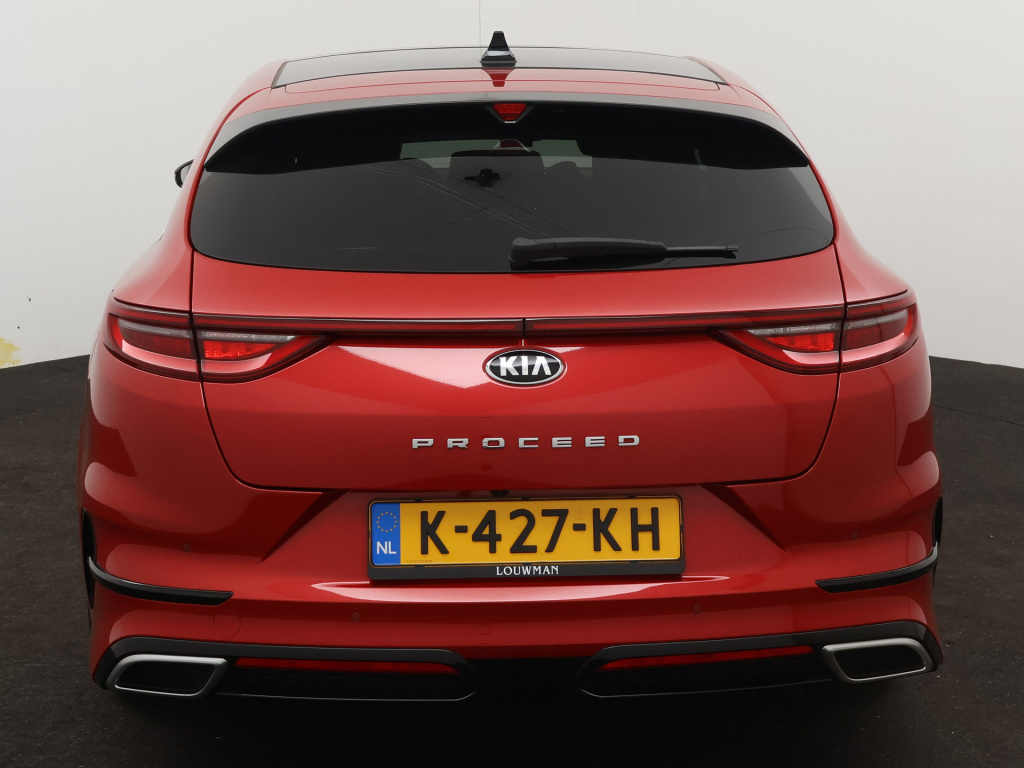 Kia Proceed