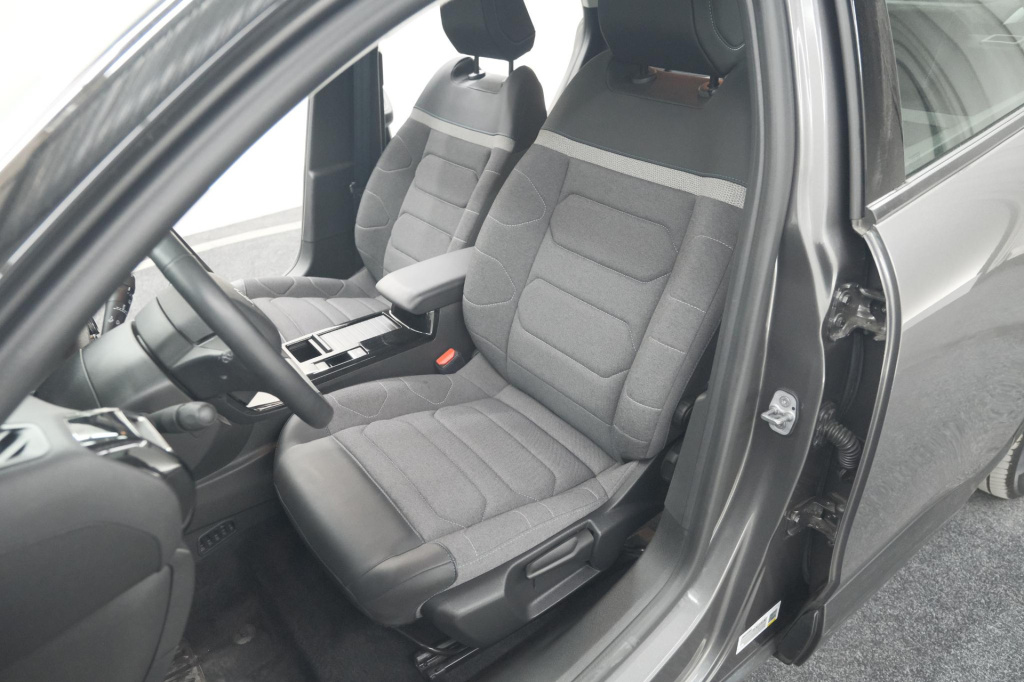 Citroen Ë-c4