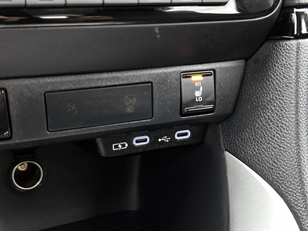 Mazda 2 Hybrid