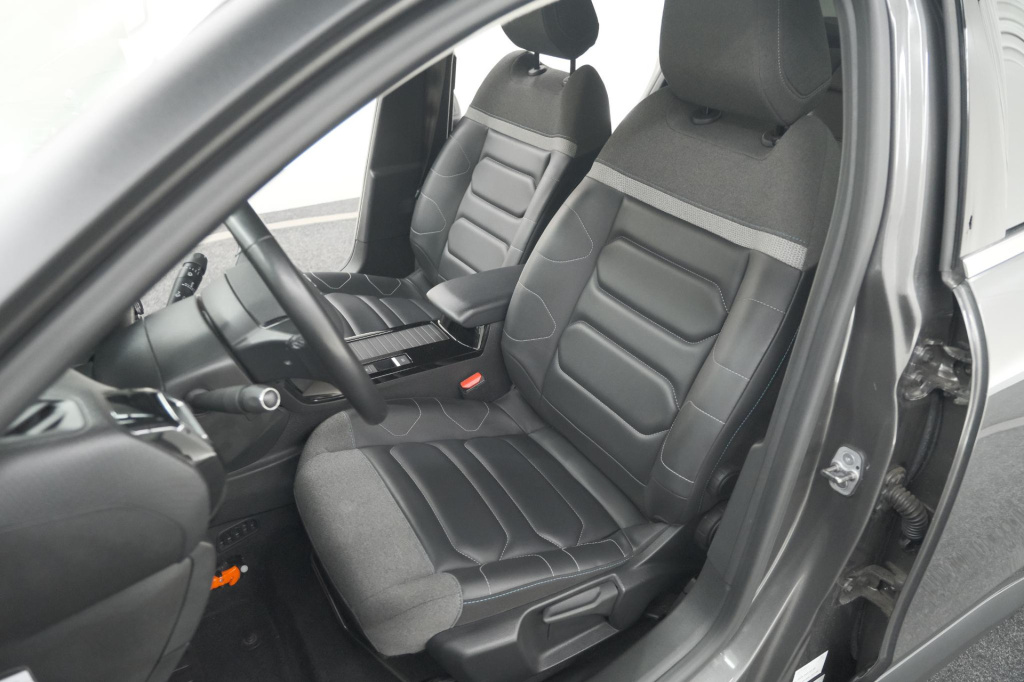 Citroen Ë-c4