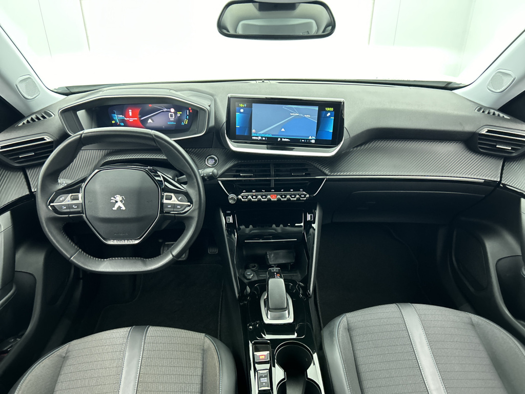 Peugeot E-2008