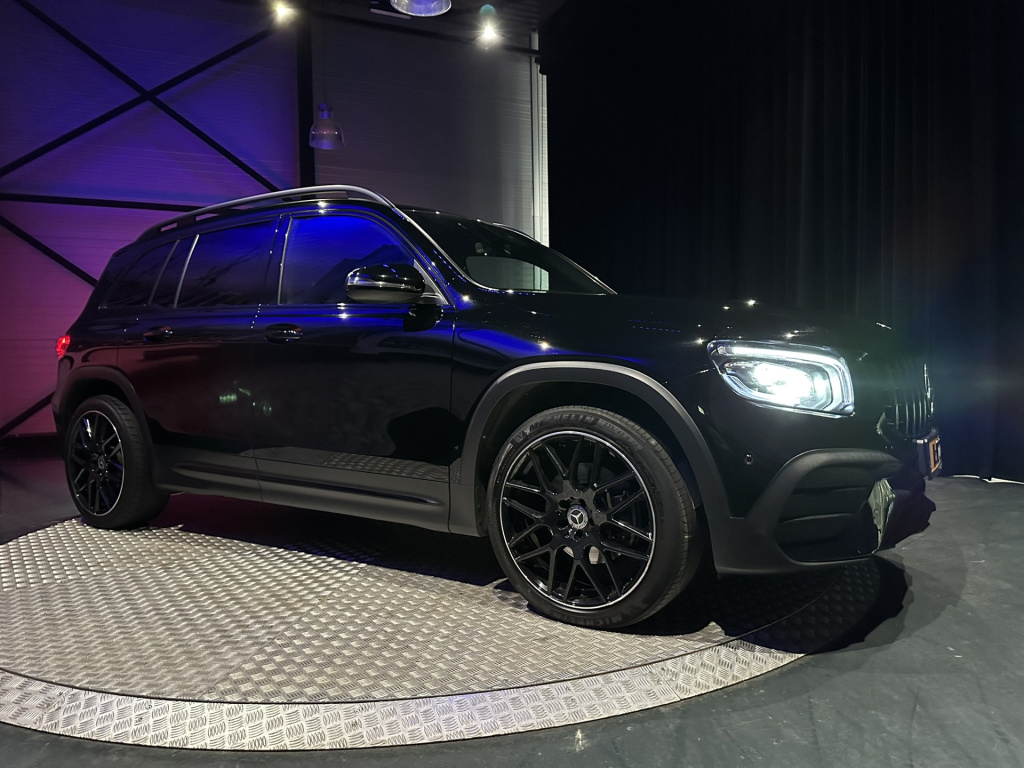 Mercedes-Benz Glb