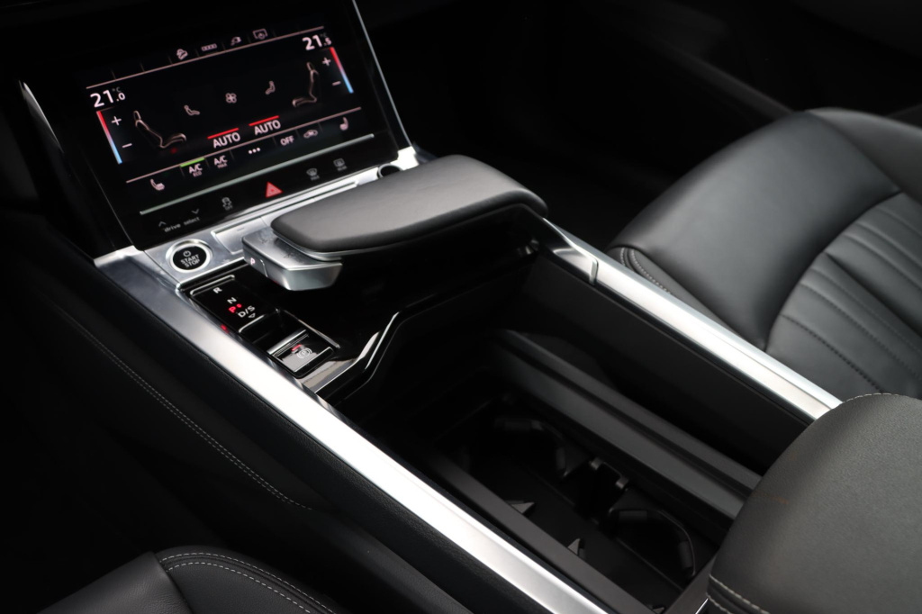 Audi Q8 E-tron