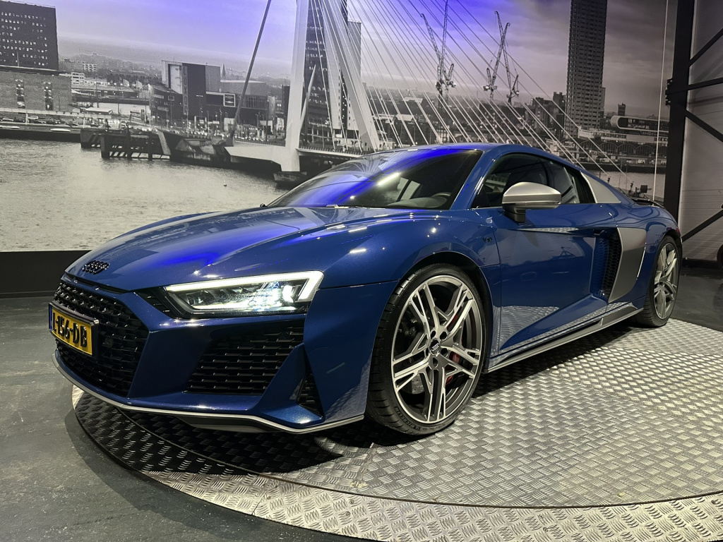 Audi R8