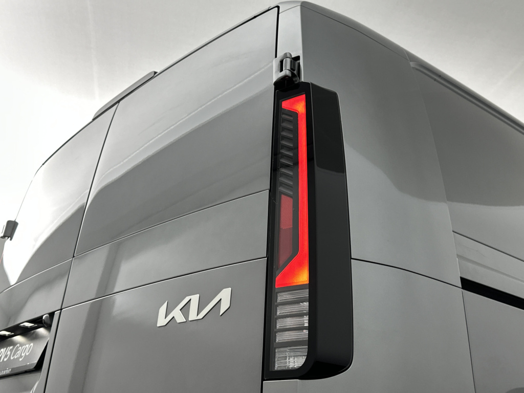 Kia Pv5