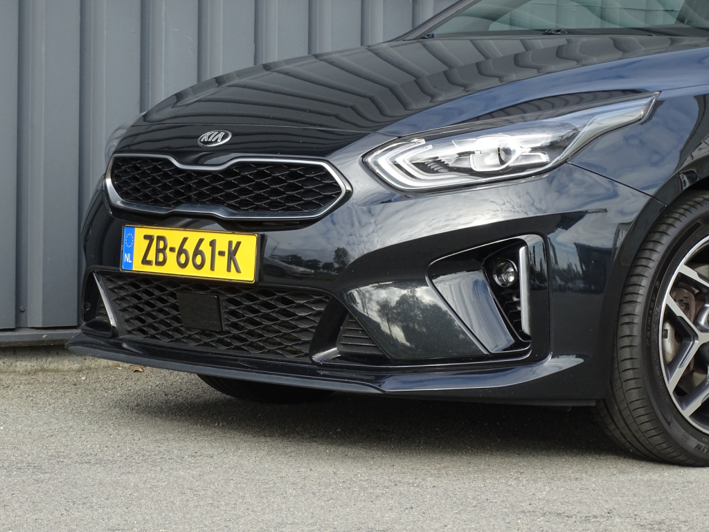 Kia Proceed