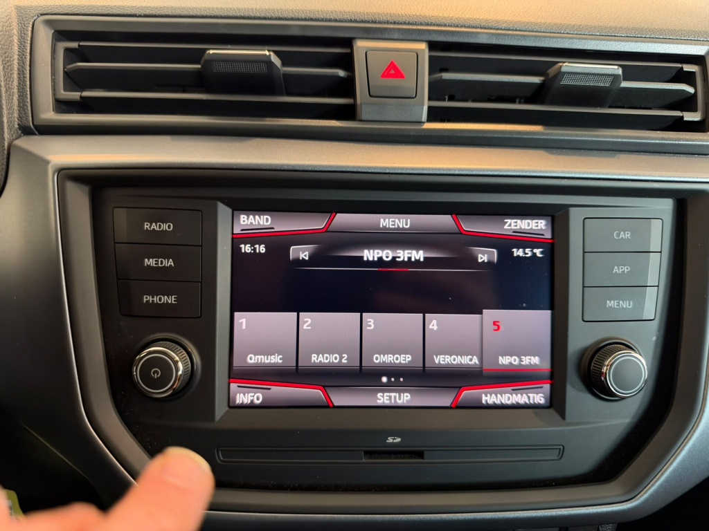 Seat Arona