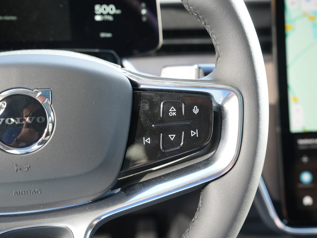 Volvo Ex90