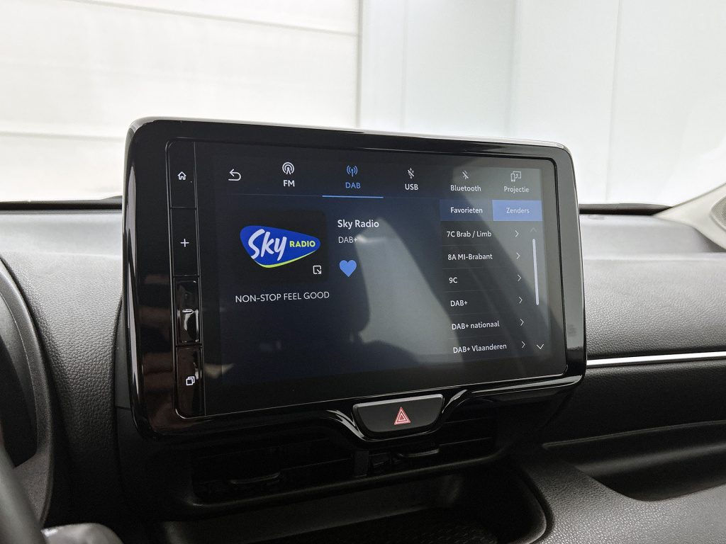 Mazda 2 Hybrid
