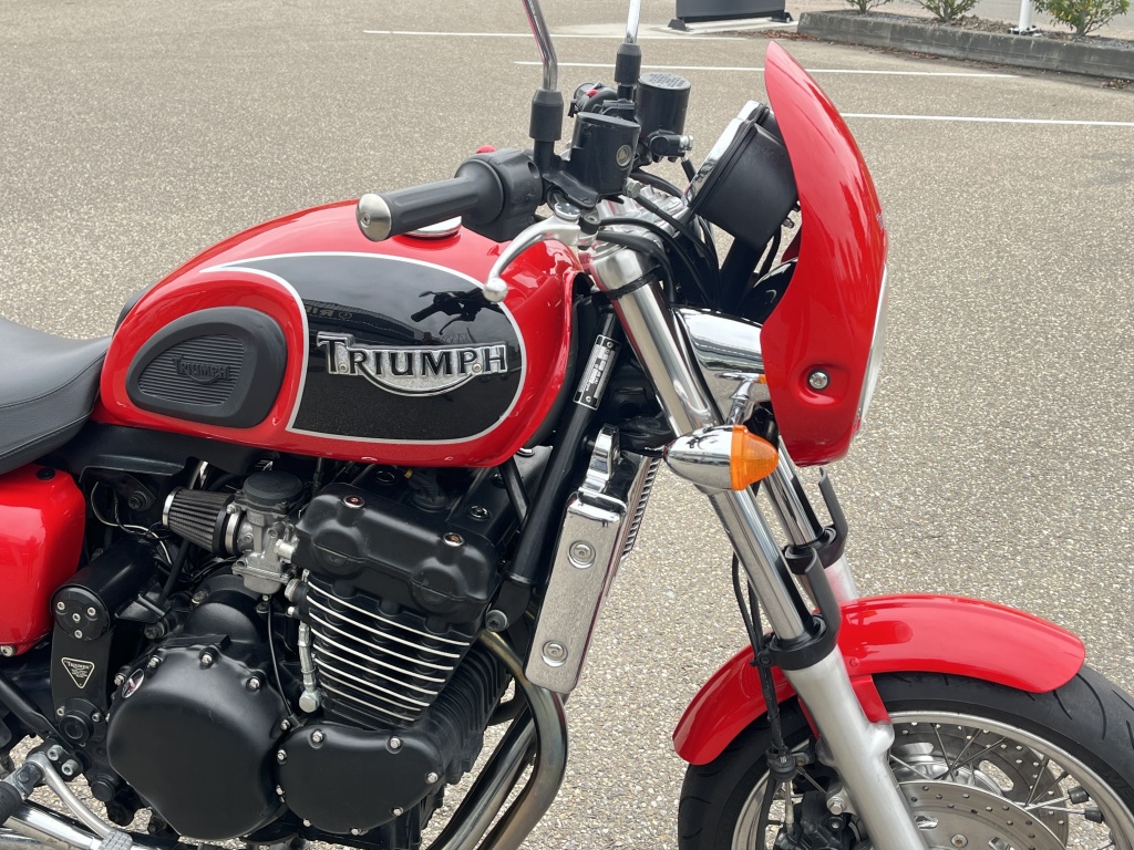 Triumph Thunderbird