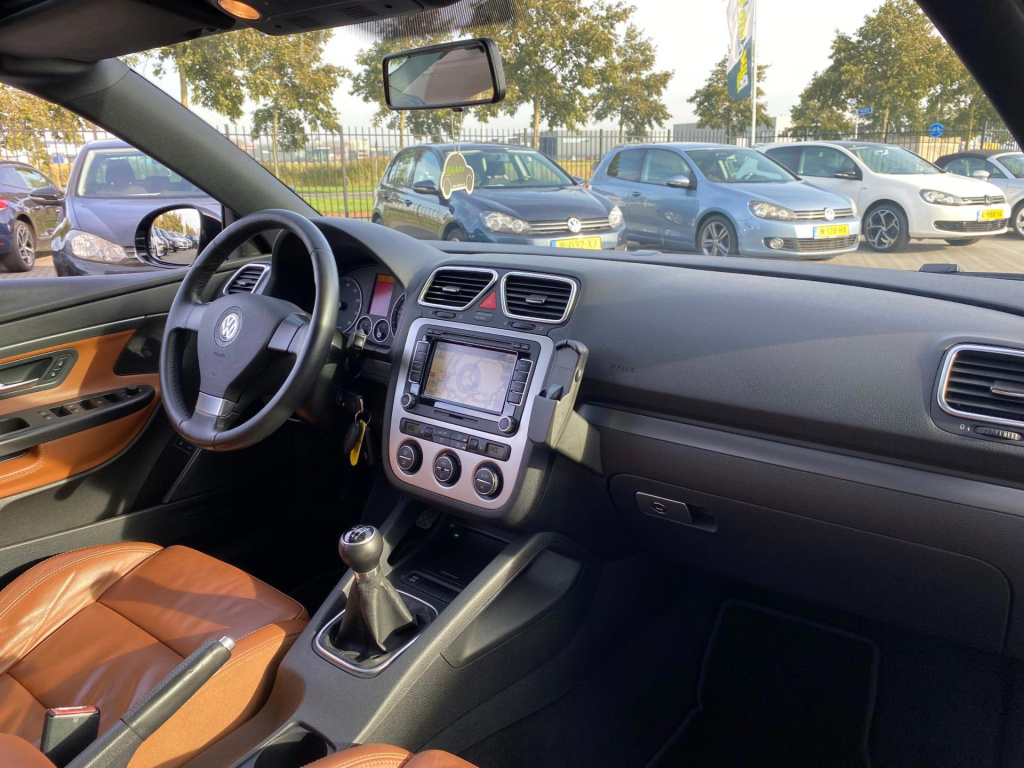 Volkswagen Eos