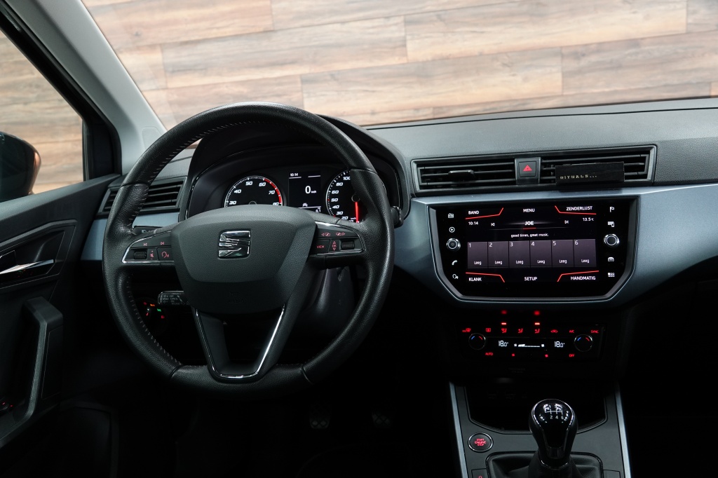 Seat Arona