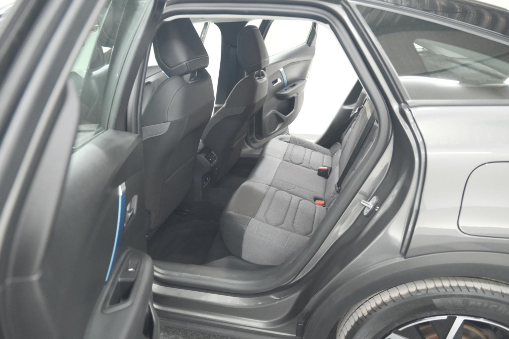 Citroen Ë-c4