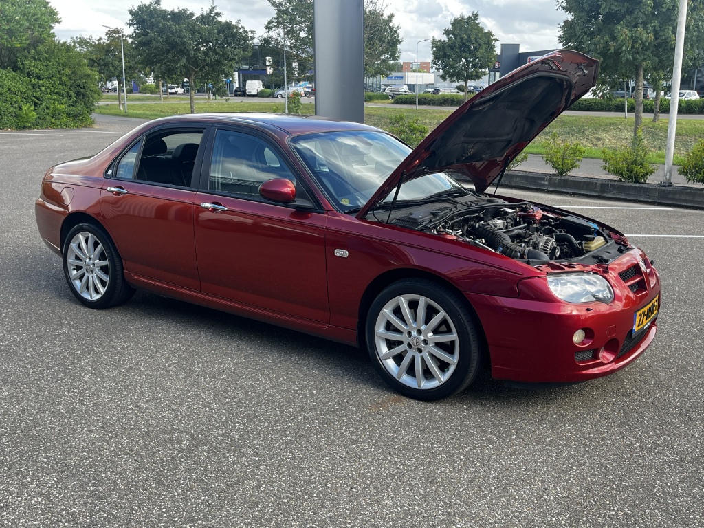 MG ZT