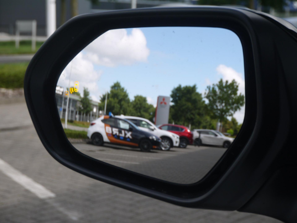 Mazda 2 Hybrid