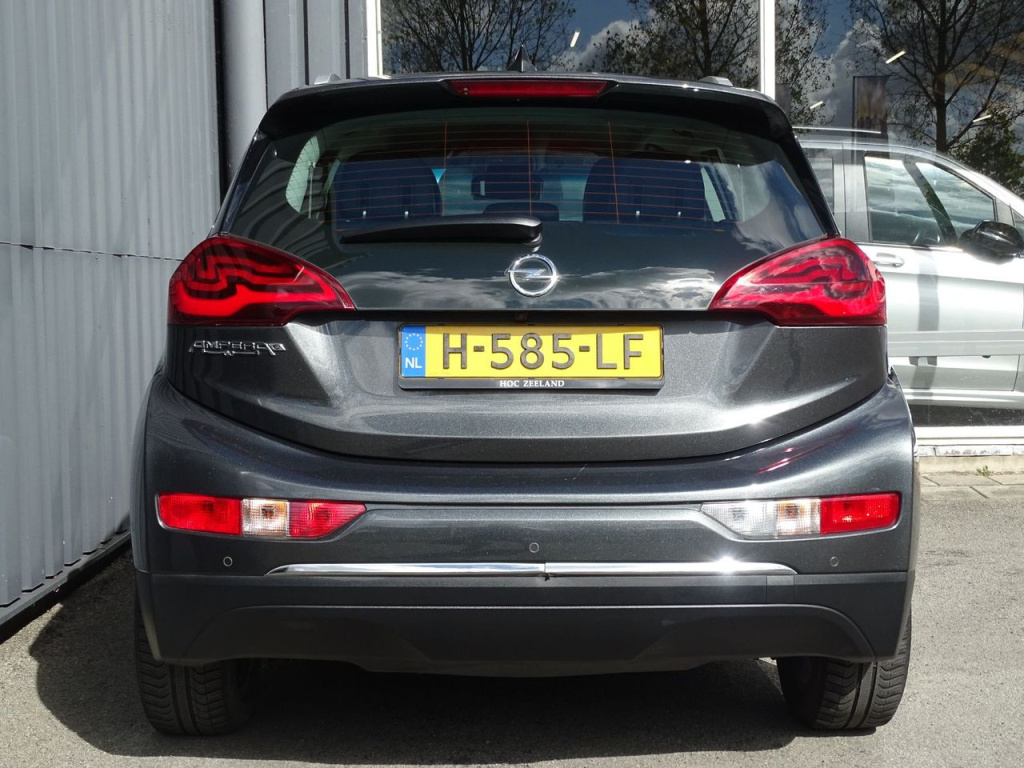 Opel Ampera-e