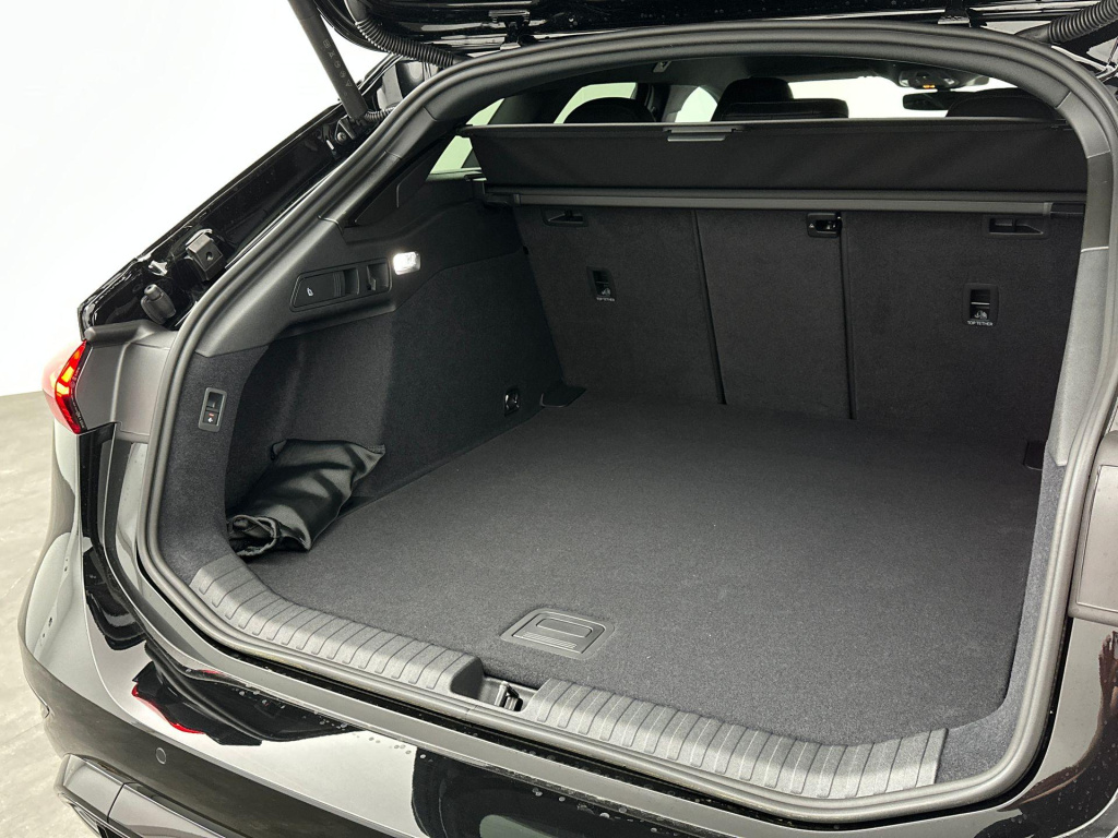 Audi A6 Avant E-tron