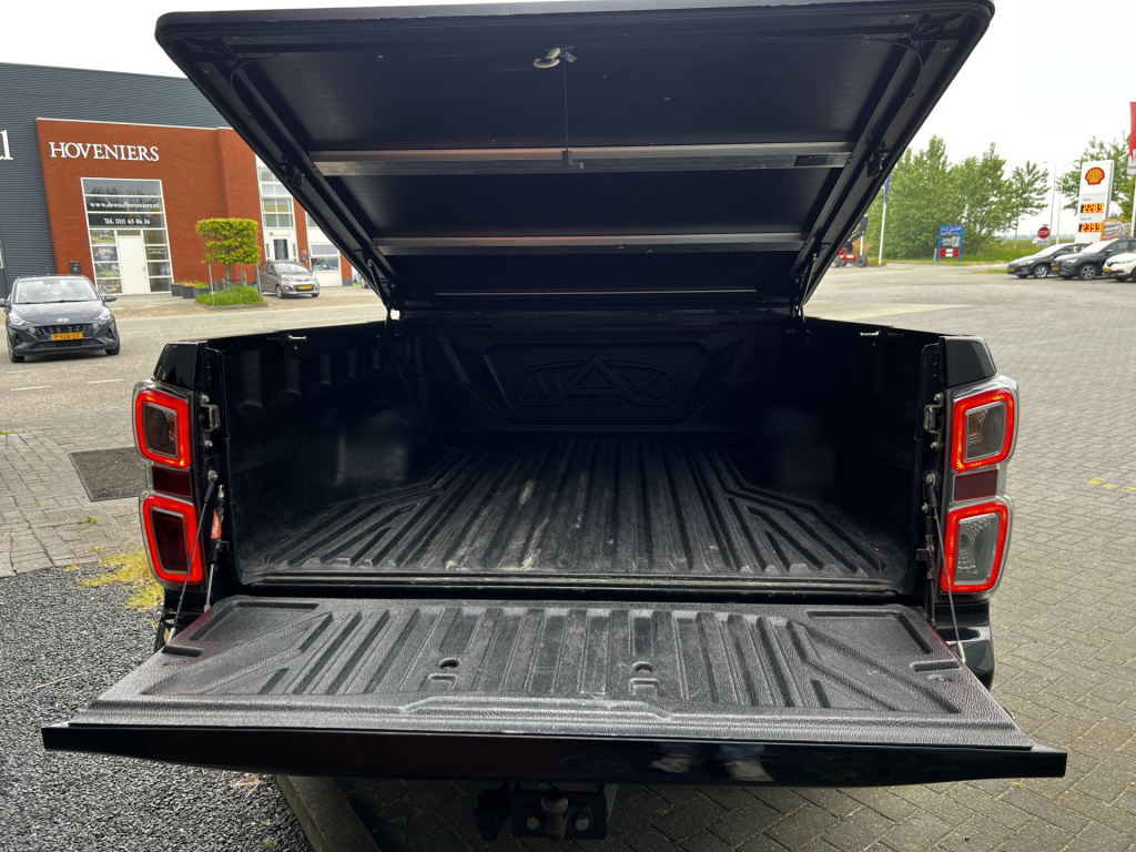 Isuzu D-max