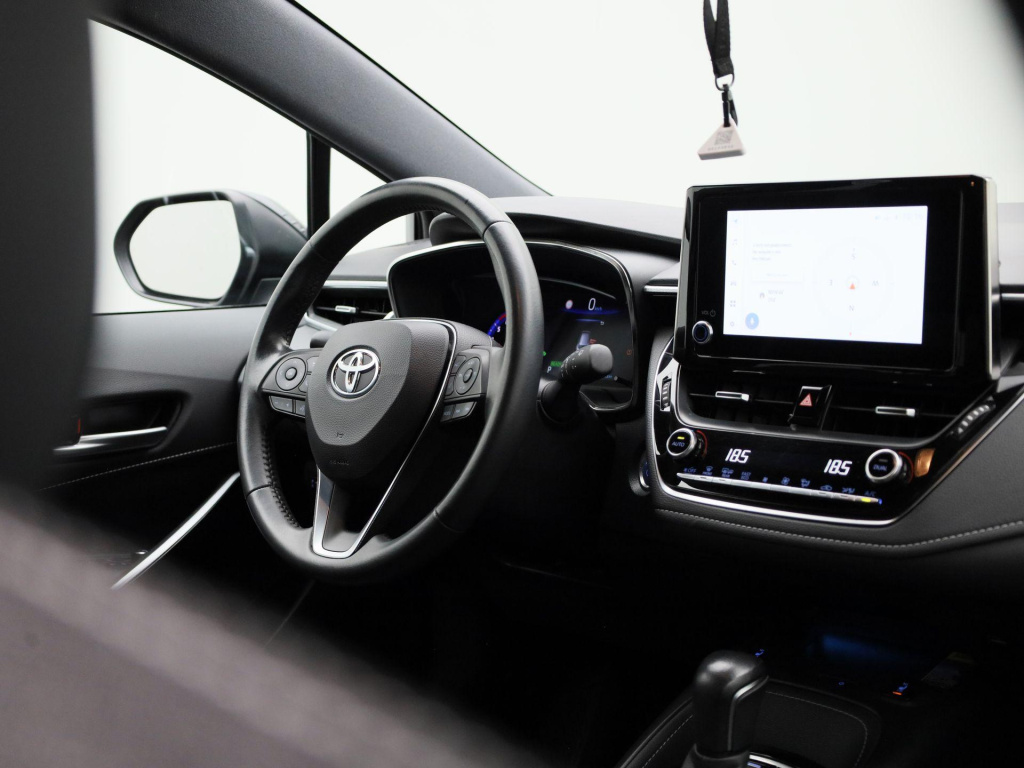 Toyota Corolla Touring Sports