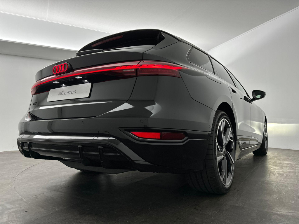 Audi A6 Avant E-tron