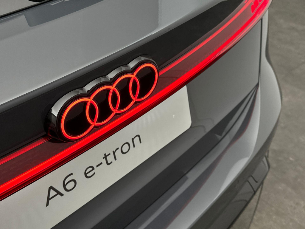 Audi A6 Avant E-tron
